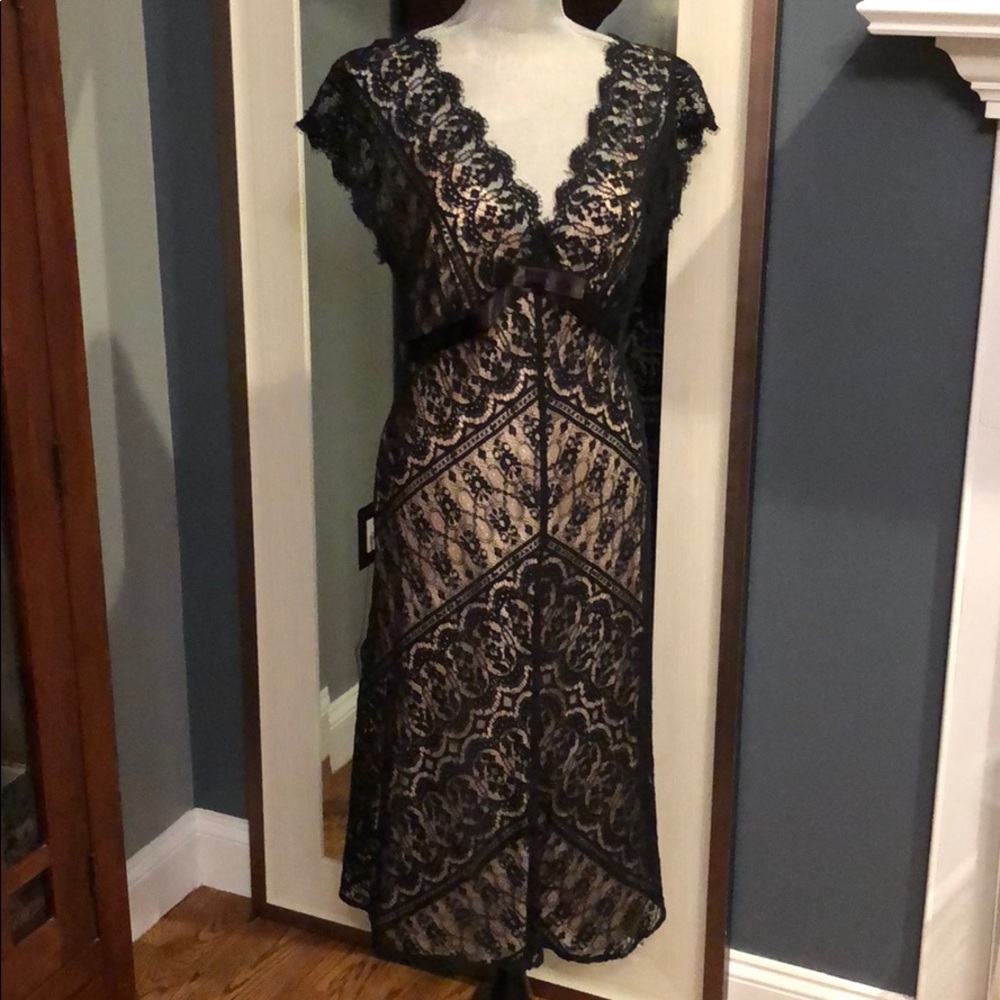 WATTERS&WATTERS Black Lace w nude slip dress